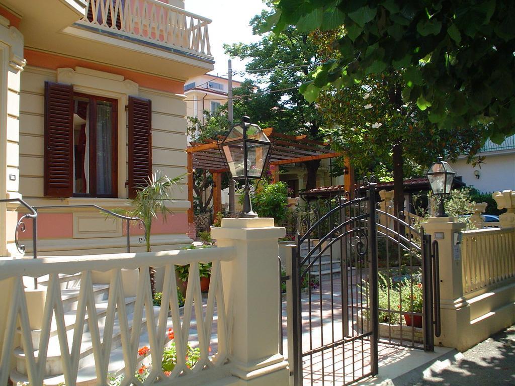מונטה קטיני טרמה Petit Chateau מראה חיצוני תמונה